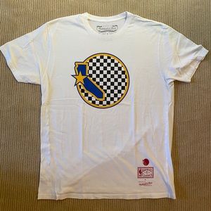 Mitchnell & Ness Tee